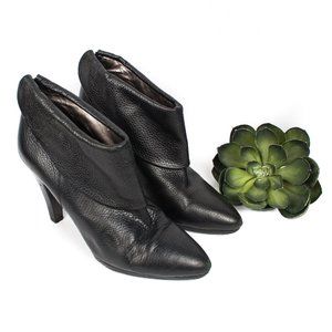 Banana Republic | Black Leather Heeled Ankle Boots